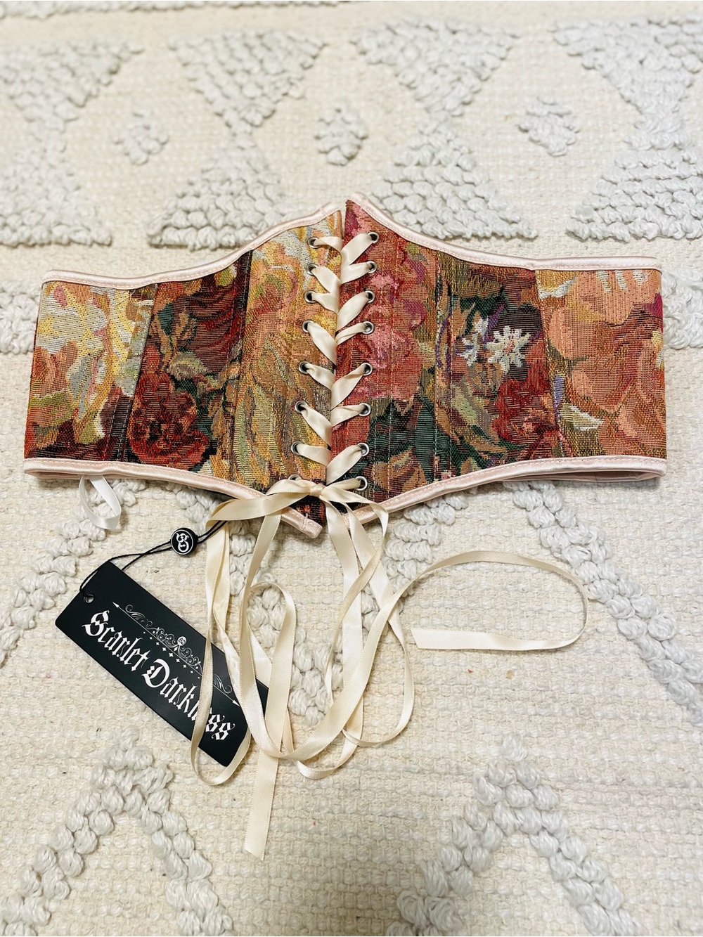 Scarlet Darkness Floral Tapestry Lace-Up Corset Belt Size 6 / Small NWT